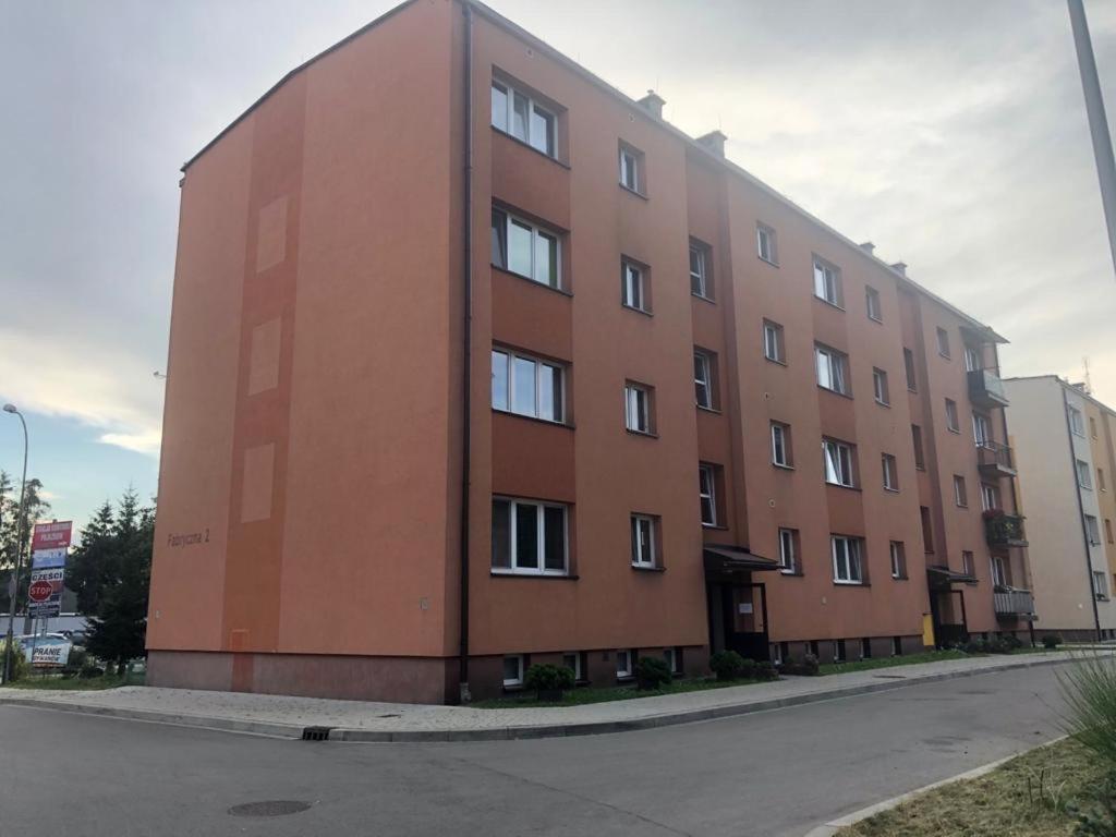 M37 X Fabryczna Appartement Limanowa Buitenkant foto